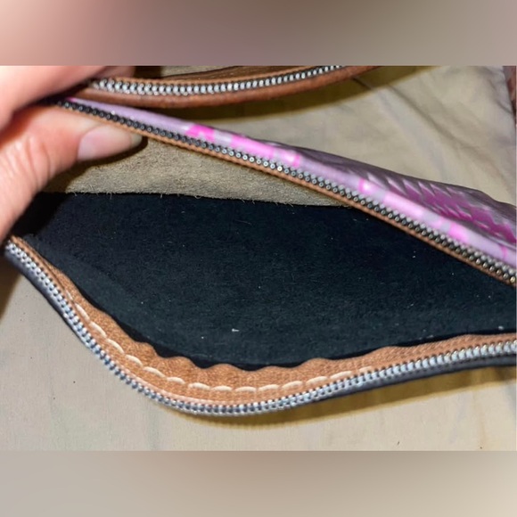 Pink & Purple embossed leather, w/black leather clutch or makeup bag - Picture 3 of 3